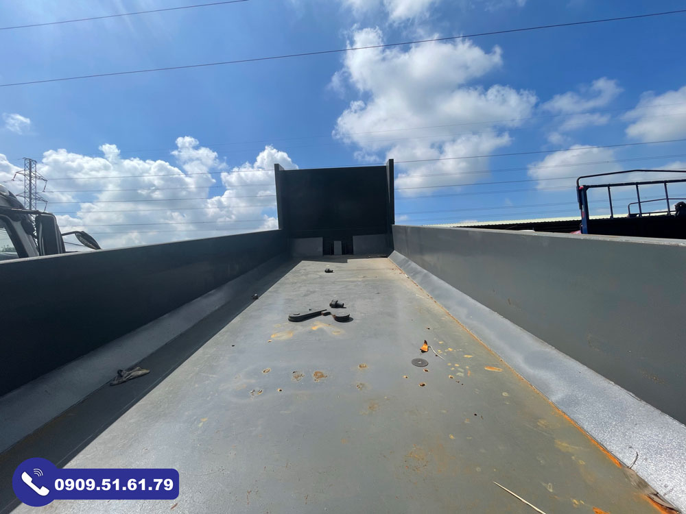 ben_trong_thung_ben_15_tan_H3000s